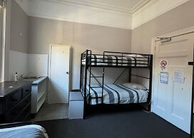Manly Bunkhouse - Hostel
