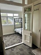 Manly Bunkhouse - Hostel