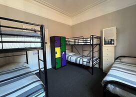 Manly Bunkhouse - Hostel