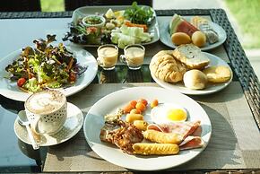 Nantra Chiangmai Riverfront Hotel