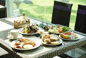 Nantra Chiangmai Riverfront Hotel