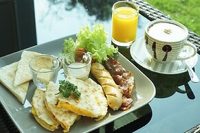 Nantra Chiangmai Riverfront Hotel