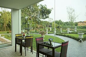 Nantra Chiangmai Riverfront Hotel