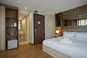 Nantra Chiangmai Riverfront Hotel