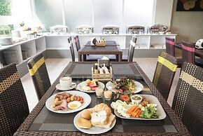 Nantra Chiangmai Riverfront Hotel
