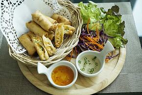 Nantra Chiangmai Riverfront Hotel