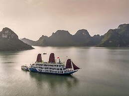 Verdure Lotus Luxury Cruise on Lan Ha Bay