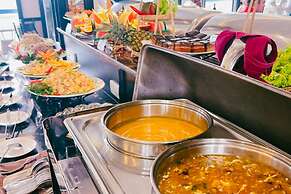 Verdure Lotus Luxury Cruise on Lan Ha Bay