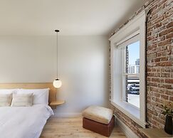The Jesse Hotel & Bar
