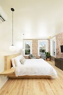 The Jesse Hotel & Bar
