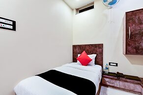 Hotel Frontier Royal