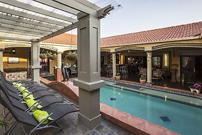 The Royal Palm Bed & Breakfast