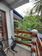 Ferellee Beachfront Inn