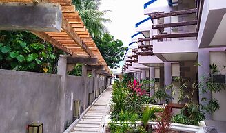 Ferellee Beachfront Inn