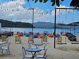 Ferellee Beachfront Inn