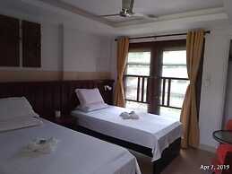 Ferellee Beachfront Inn