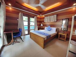 Ferellee Beachfront Inn