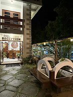 Ferellee Beachfront Inn
