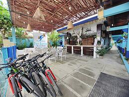 Ferellee Beachfront Inn