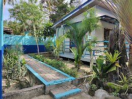 Ferellee Beachfront Inn
