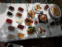 ADA KEKİĞİ PANSİYON