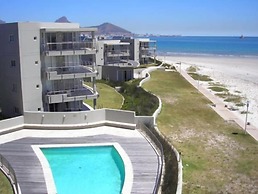 Lagoon Beach Apartments