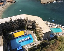 St Paul Resort and Apartments