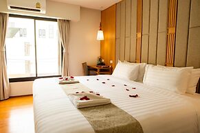 Lanna Thaphae Hotel