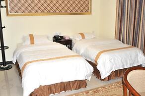 Dream Inn Hotel and Suites