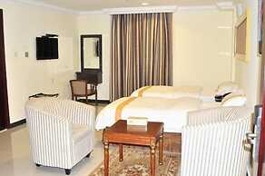 Dream Inn Hotel and Suites