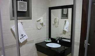 Dream Inn Hotel and Suites