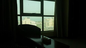 Dream Inn Hotel and Suites