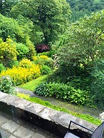 Cwm Irfon Lodge Cottages