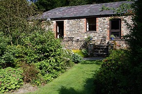 Cwm Irfon Lodge Cottages