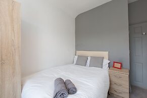 Townhouse @ 27 Electricity St Crewe