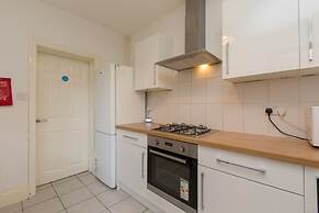 Townhouse @ 27 Electricity St Crewe