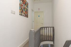 Townhouse @ 27 Electricity St Crewe