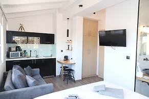 Triple A - Evripidou 36