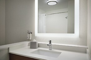 Holiday Inn Express & Suites Brunswick by IHG