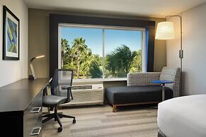 Holiday Inn Express & Suites Brunswick by IHG