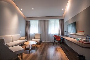 Holiday Inn Express Guizhou Qinglong by IHG