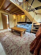 Heathrow Cottages B&B