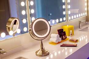 Planet Hollywood Adult Scene Cancun, An Autograph Collection All Inclu