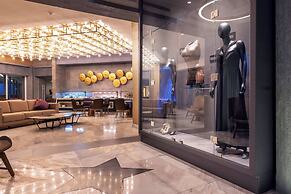 Planet Hollywood Adult Scene Cancun, An Autograph Collection All Inclu