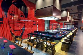 Planet Hollywood Adult Scene Cancun, An Autograph Collection All Inclu