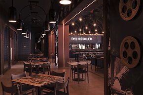 Planet Hollywood Adult Scene Cancun, An Autograph Collection All Inclu