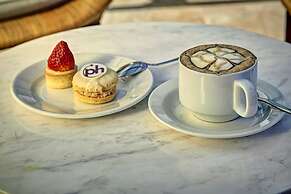 Planet Hollywood Adult Scene Cancun, An Autograph Collection All Inclu