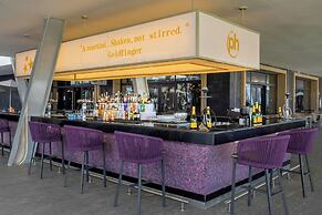 Planet Hollywood Adult Scene Cancun, An Autograph Collection All Inclu