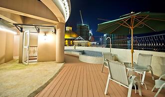 The Royal Pinnacle Hotel