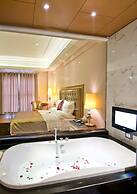 The Royal Pinnacle Hotel